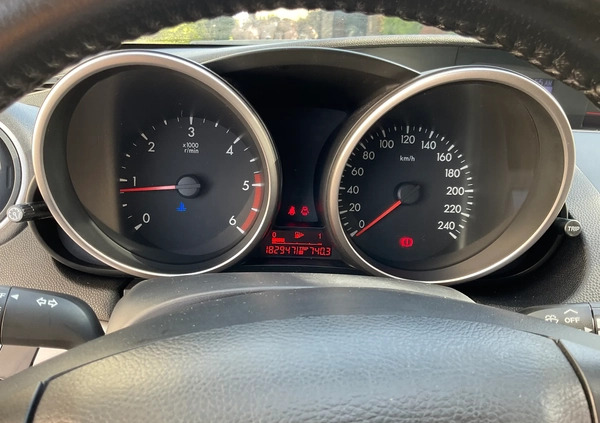 Mazda 3 cena 17450 przebieg: 182950, rok produkcji 2010 z Lublin małe 137